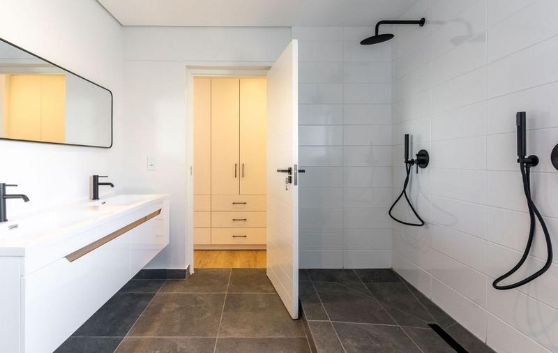 4 Bedroom Property for Sale in Hout Bay Western Cape